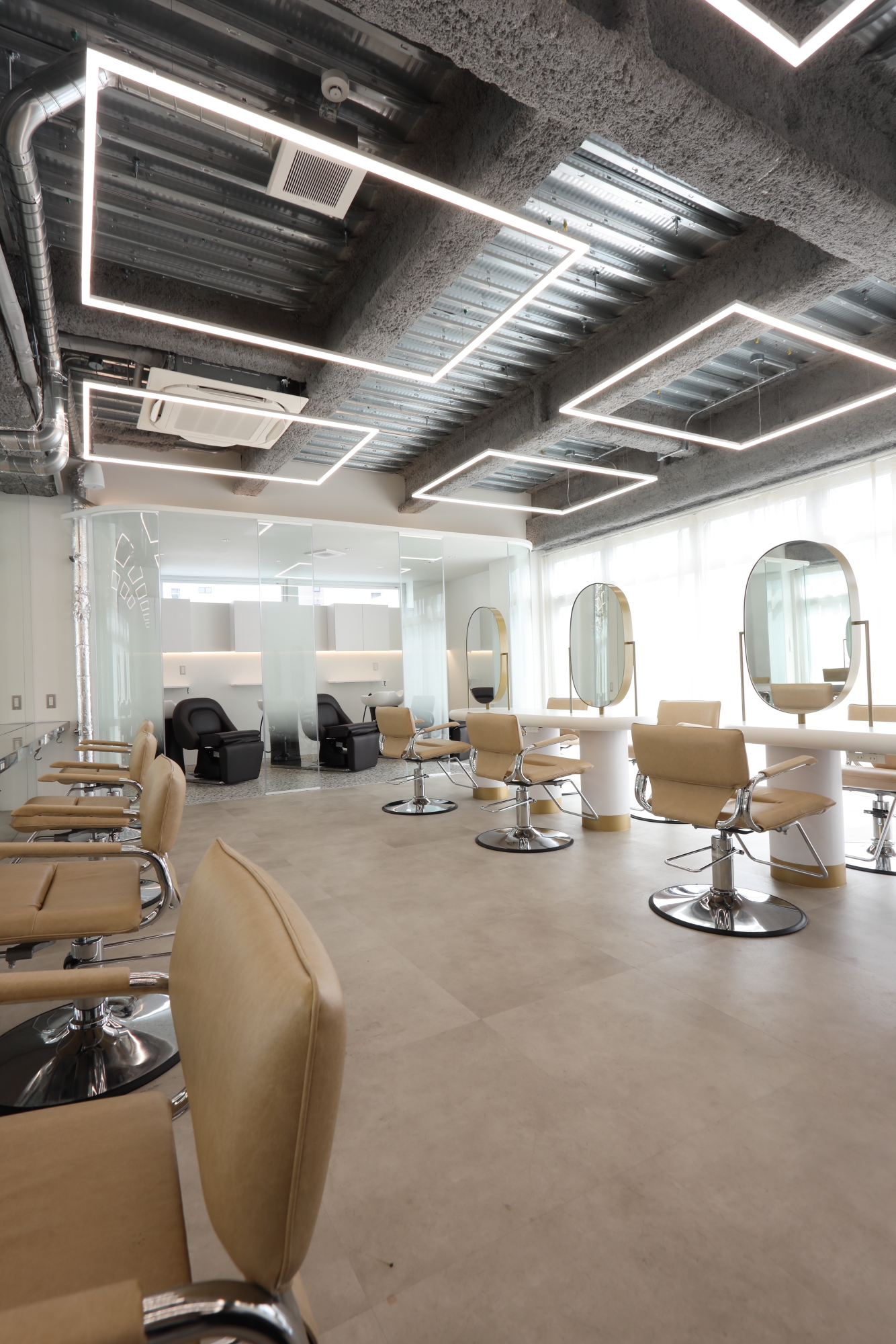 BRIDGE SALON